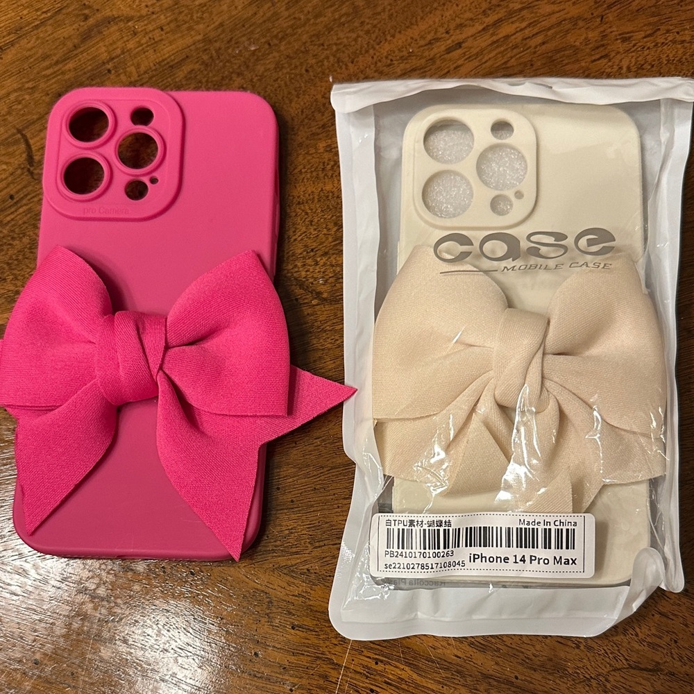 Pink and Cream Bow iPhone 14 Pro Max Cases